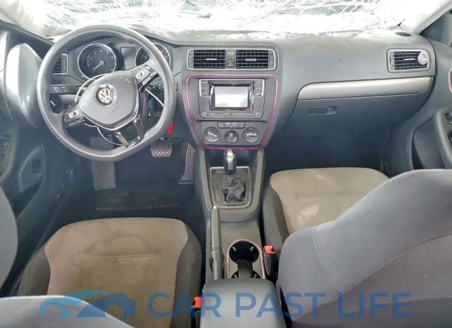 3VW2B7AJXHM372695# 8