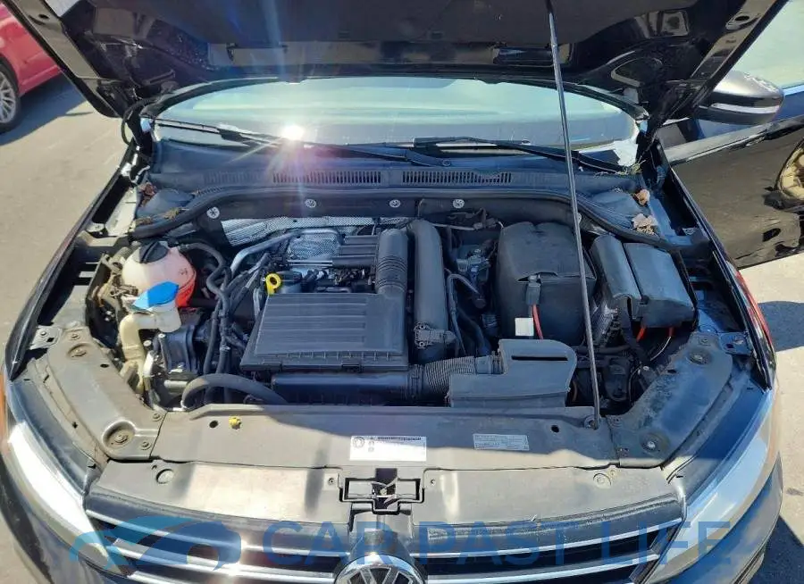 3VWDB7AJ9HM204524# 11