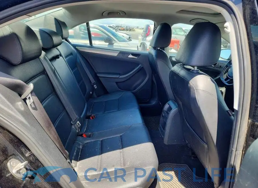 3VWDB7AJ9HM204524# 10