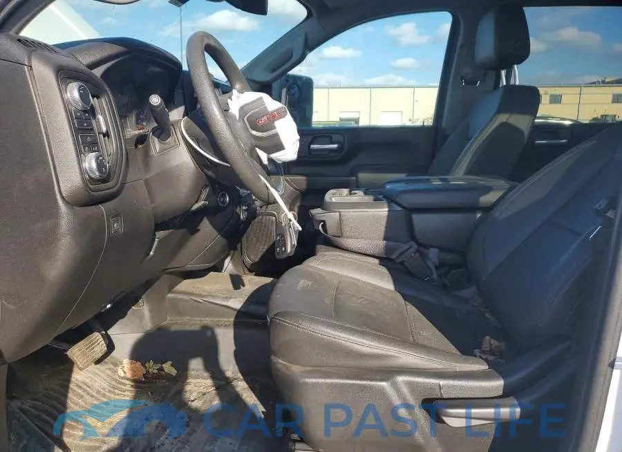 1GT49LE77RF142533# 7