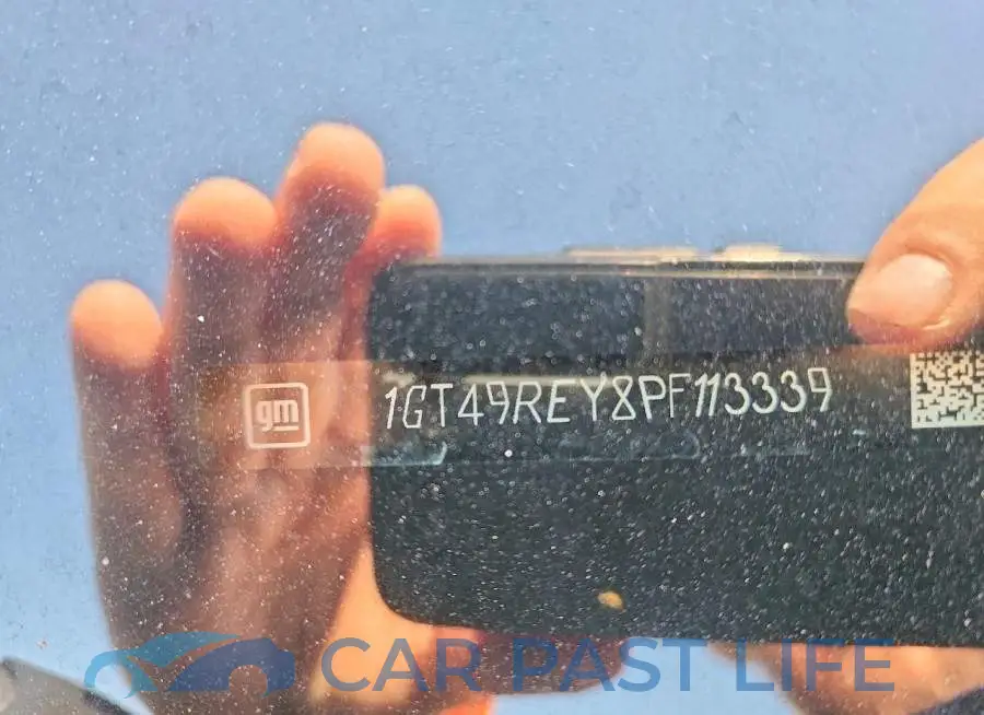 1GT49REY8PF113339# 12