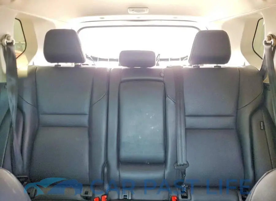 JN8BT3BA7RW362624# 10