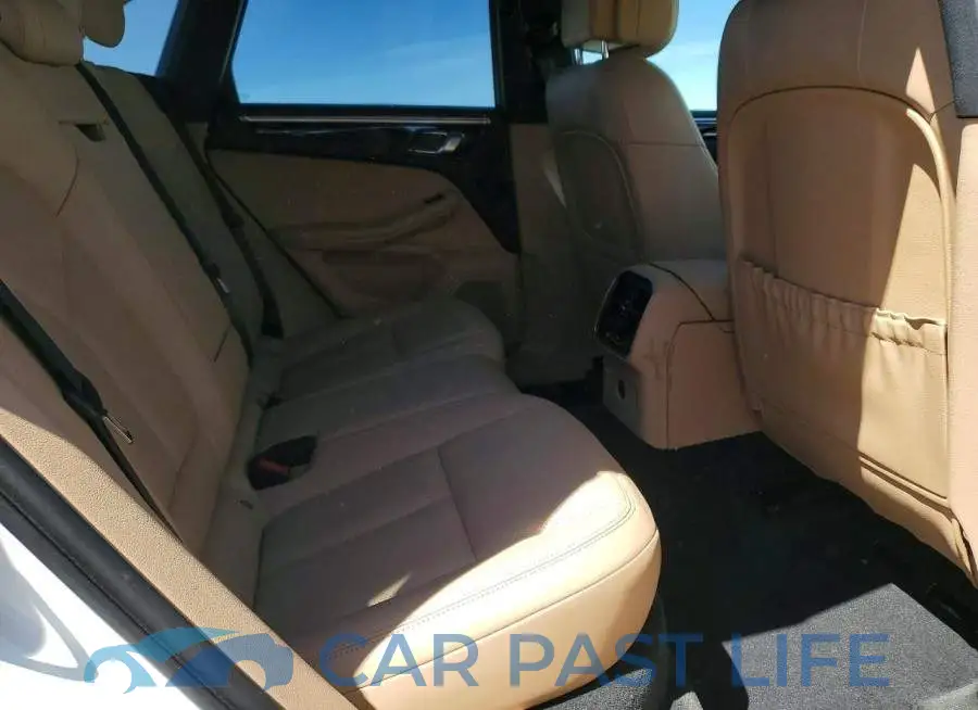 WP1AA2A51PLB21053# 11