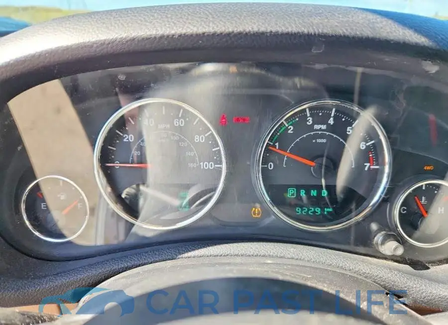 1C4HJWEG3JL911870# 9