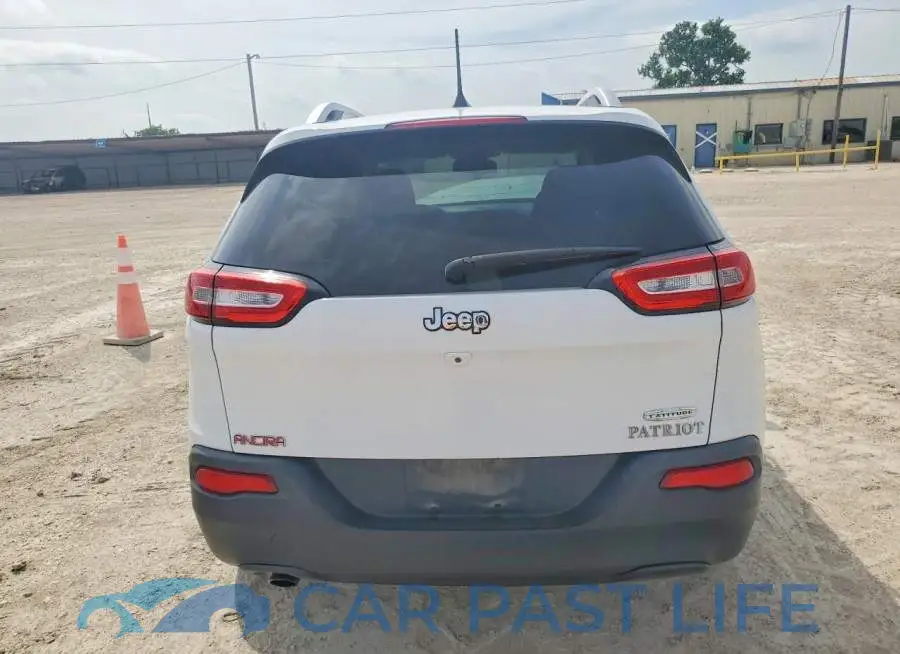1C4PJLCB5JD519274# 6