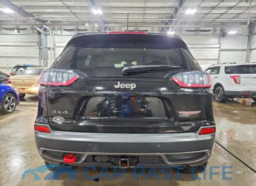 1C4PJMBX5KD369168# 6