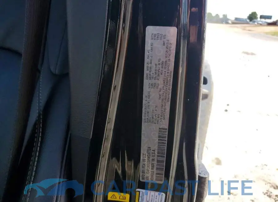 1C4PJXEG8RW247724# 13