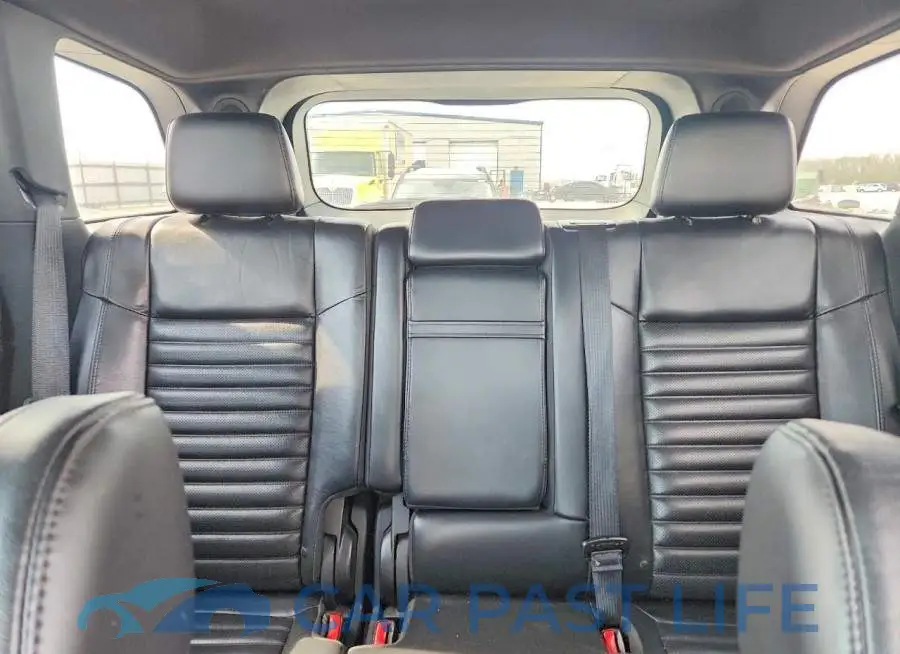 1C4RJFBG6JC331215# 10