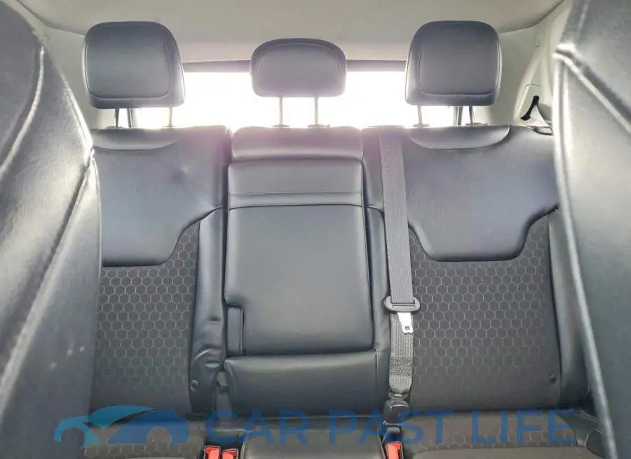 3C4NJDBB0JT104145# 10