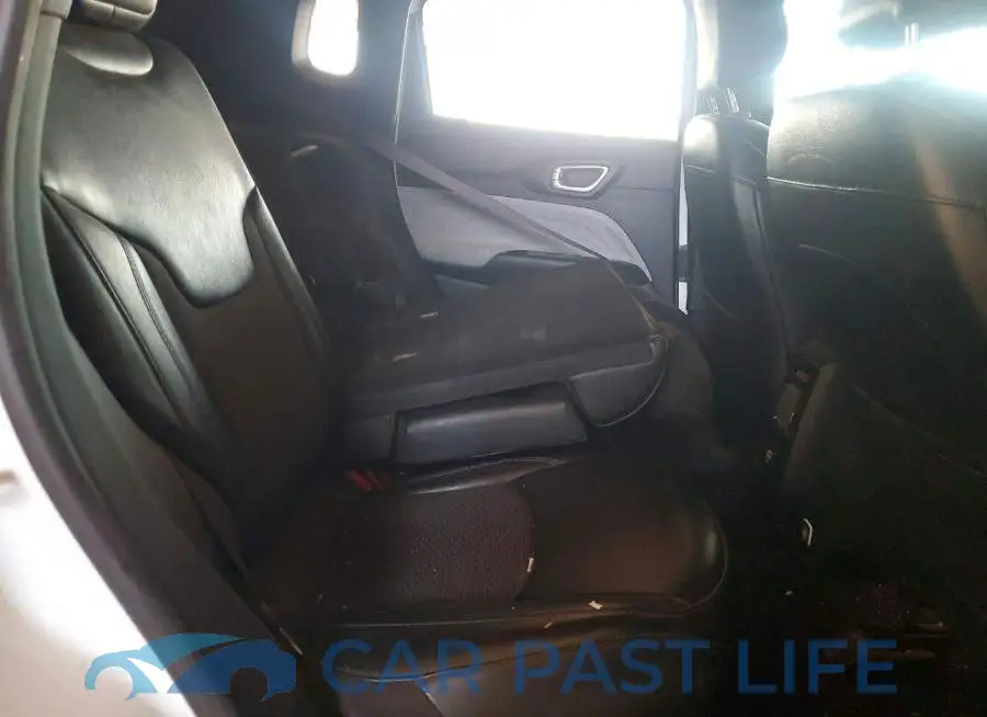 3C4NJDBN1PT560822# 10