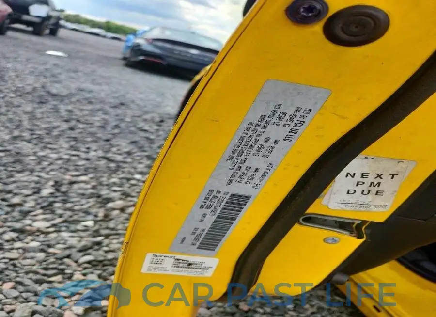2C3CDXCT5JH150171# 12