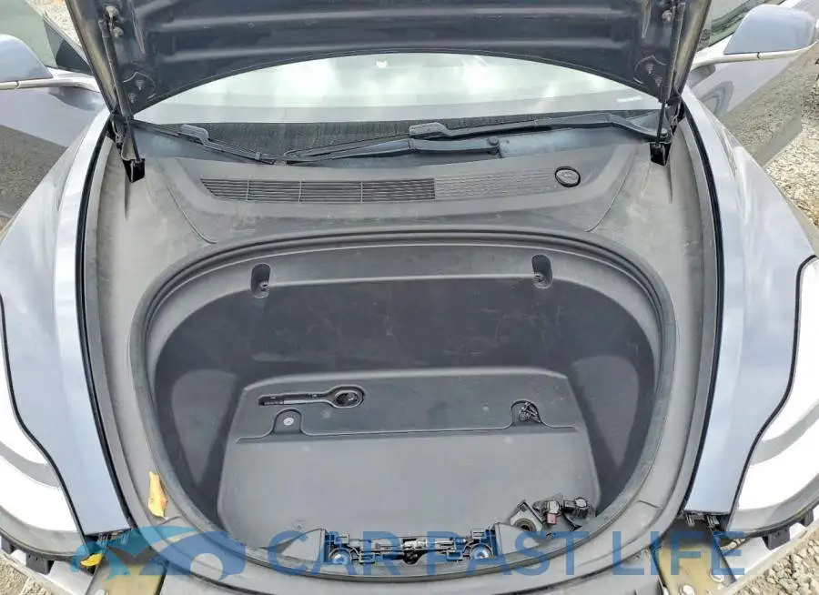 5YJ3E1EB0LF650824# 11
