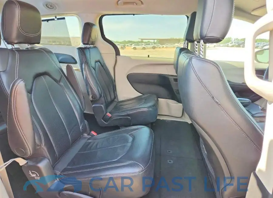 2C4RC1BG0NR188174# 11