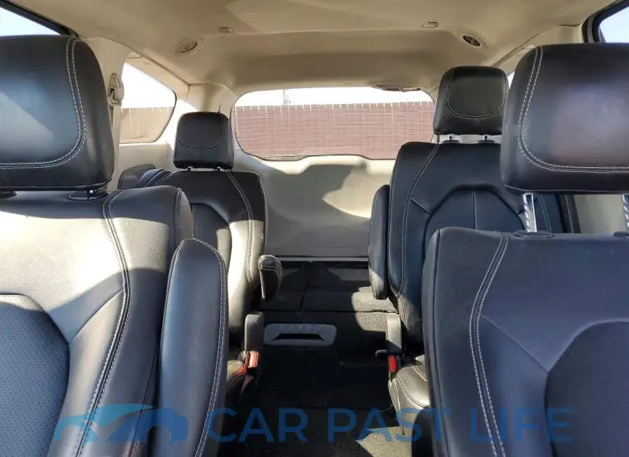 2C4RC1BG4RR133992# 10
