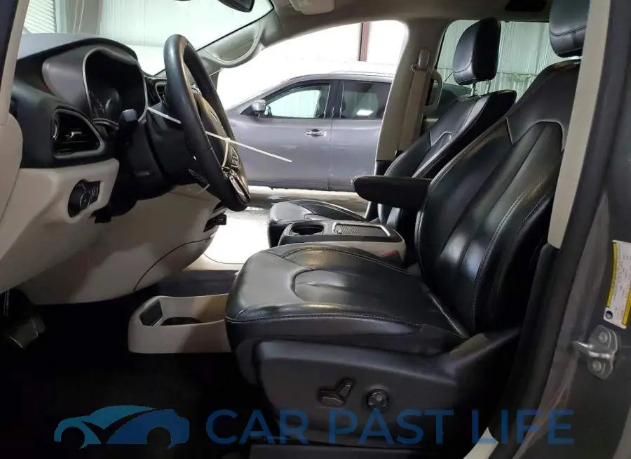 2C4RC1BG9NR195348# 7