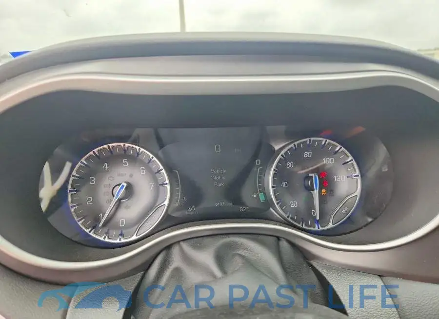 2C4RC1BGXTR201235# 9
