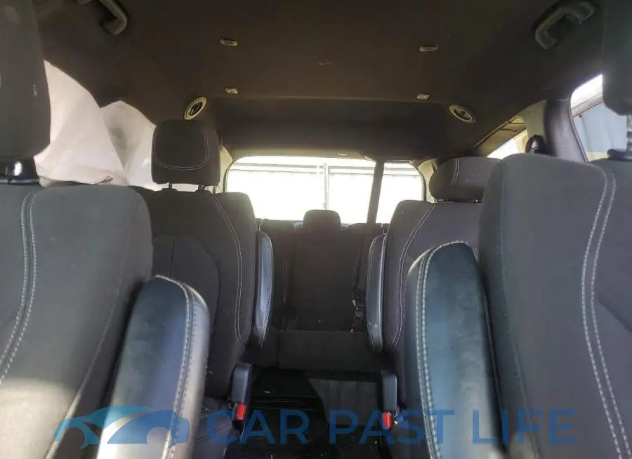2C4RC1FG7LR192858# 10