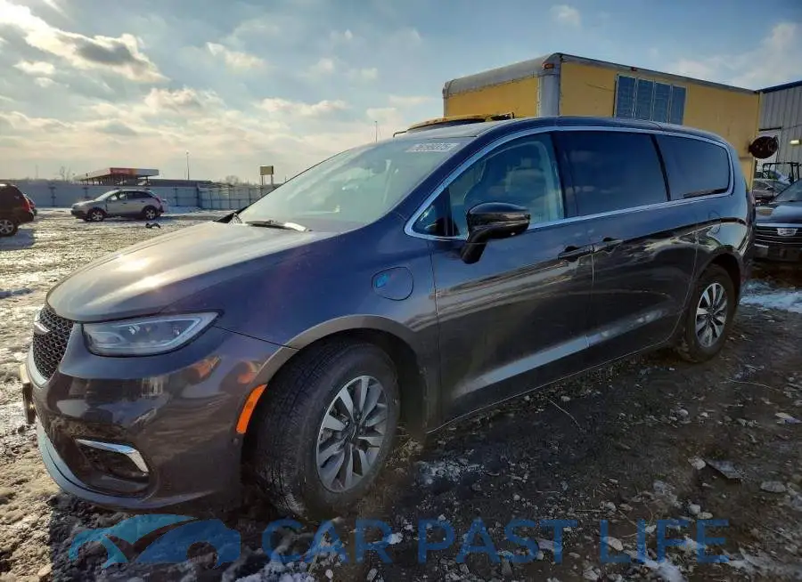 2C4RC1L73NR121082# 1