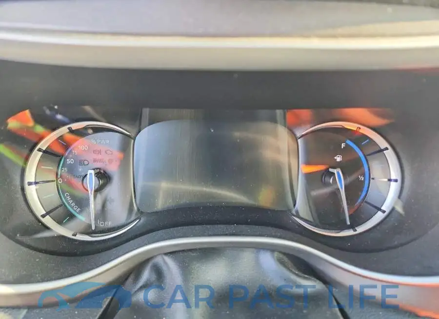 2C4RC1L73NR121082# 9