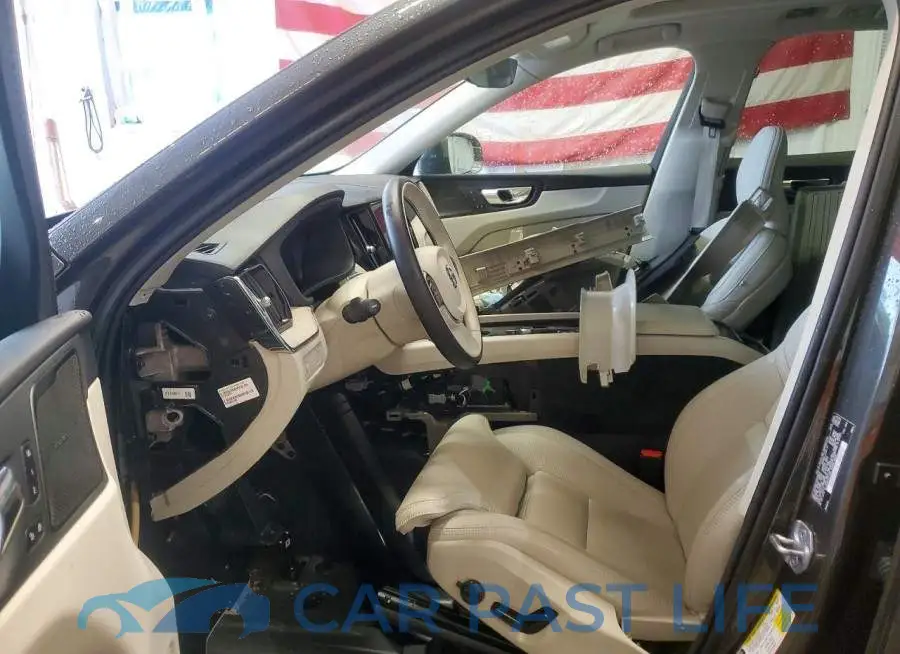 YV4102RL7M1728232# 7