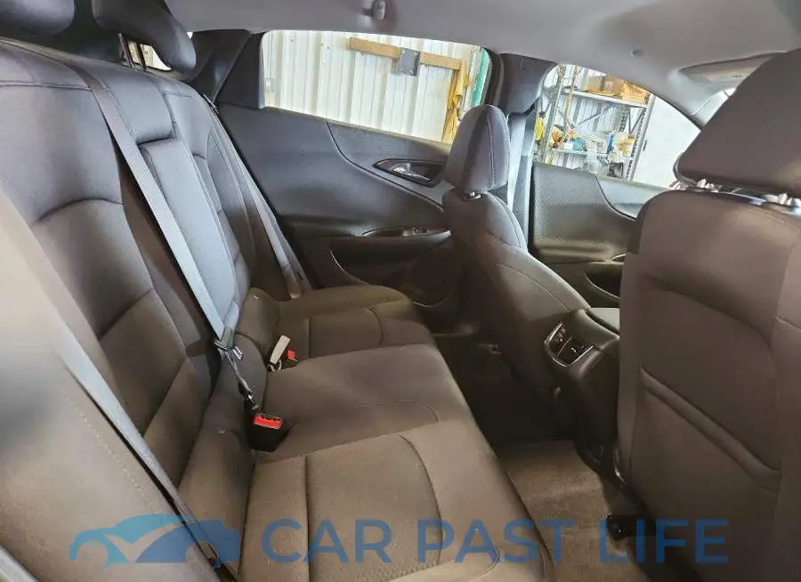 1G1ZD5ST8PF155752# 10