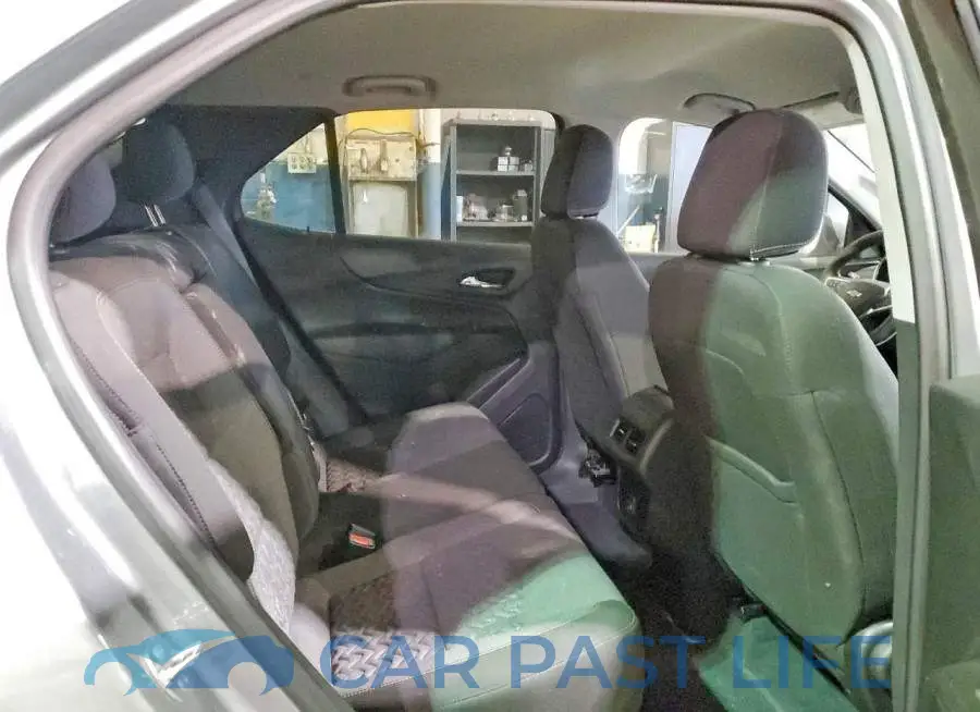 3GNAXUEG5RS111637# 11