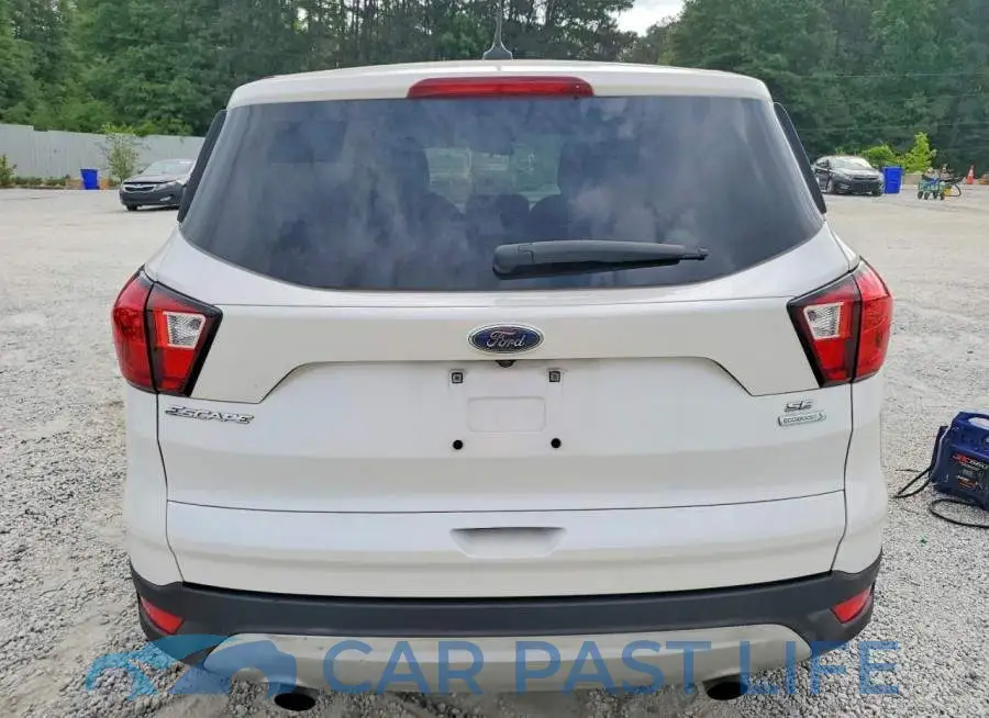 1FMCU0GD9KUB99521# 6