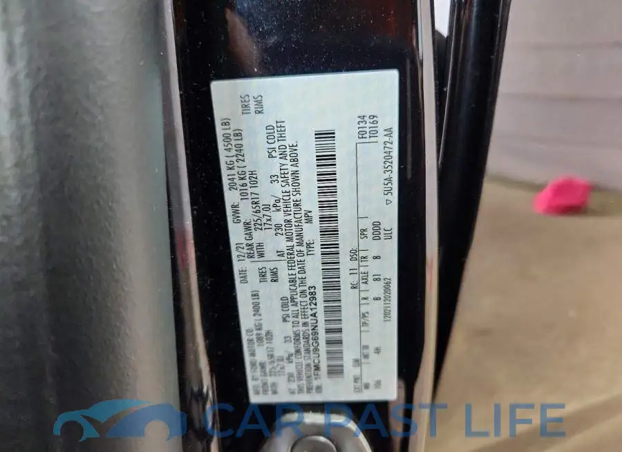 1FMCU9G69NUA12983# 14