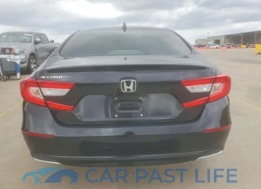 1HGCV1F18KA102195# 6