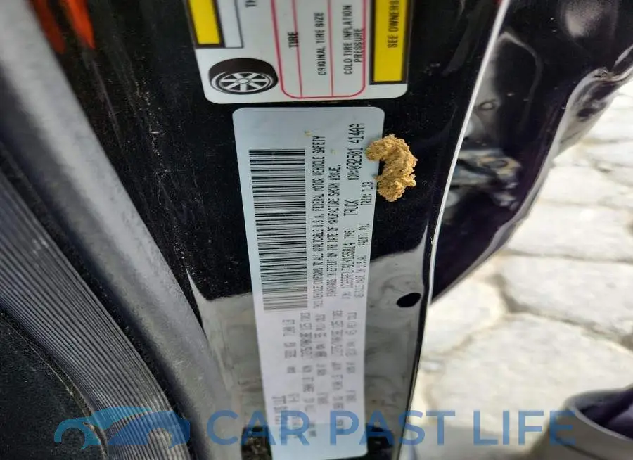 1C6SRFLT6LN135814# 12
