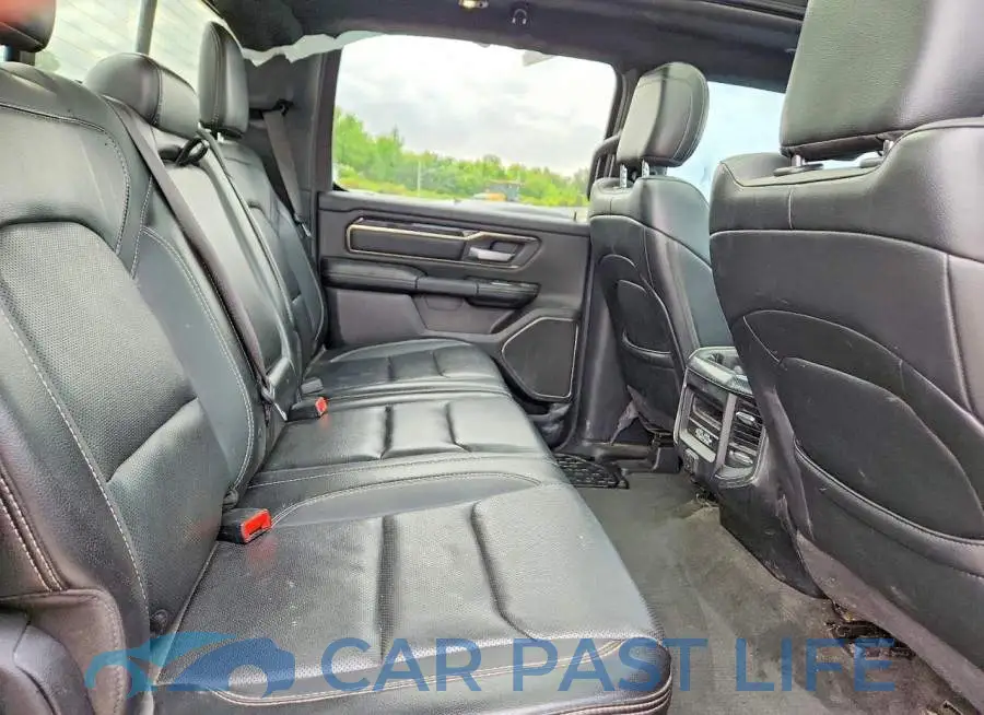 1C6SRFLT6LN135814# 10