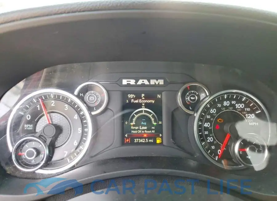 3C6UR5CJ5RG235390# 9
