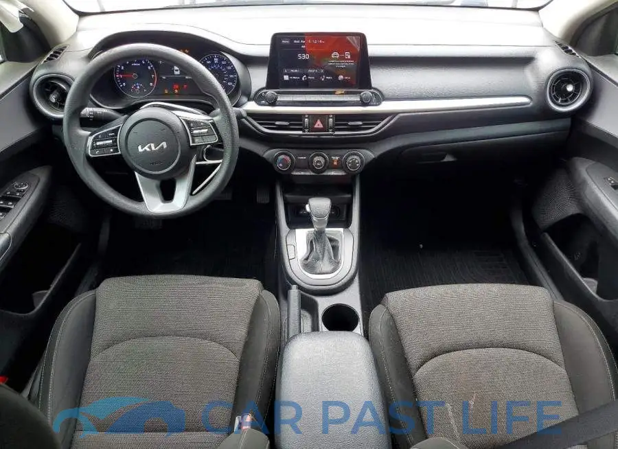 3KPF24AD0PE608406# 8