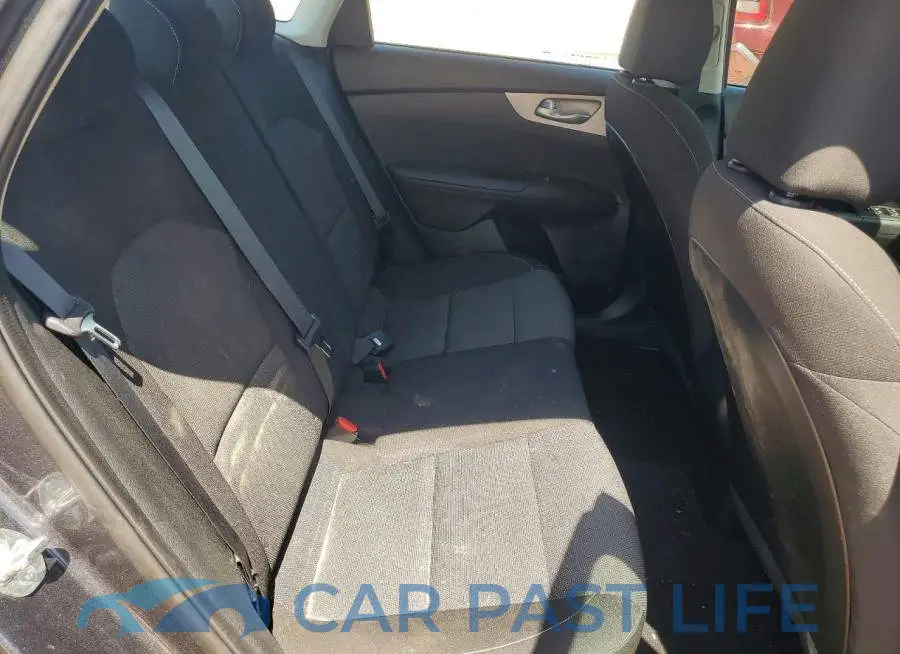 3KPF24AD6PE674054# 10