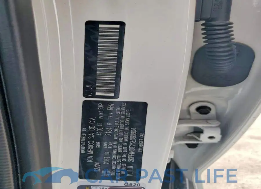 3KPFW4DE2SE080904# 12