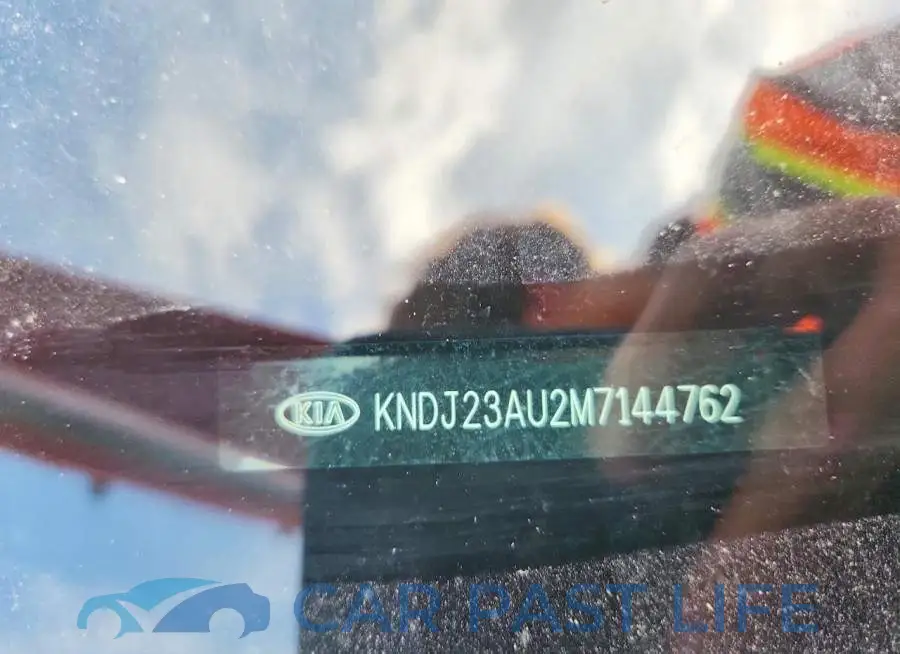 KNDJ23AU2M7144762# 12