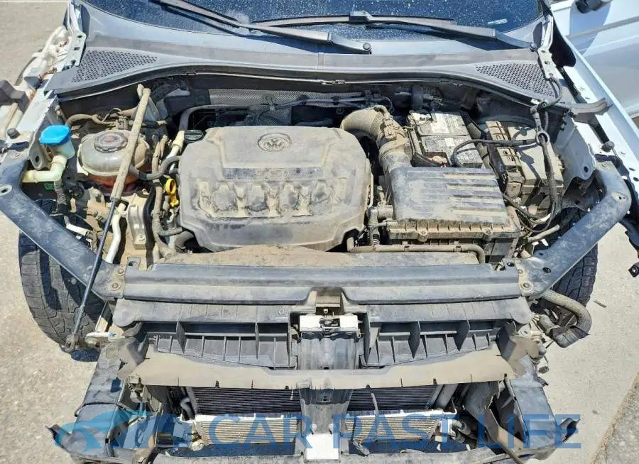 3VV2B7AX5JM197013# 12