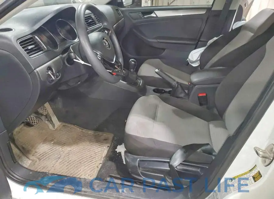 3VW167AJ5HM370854# 7