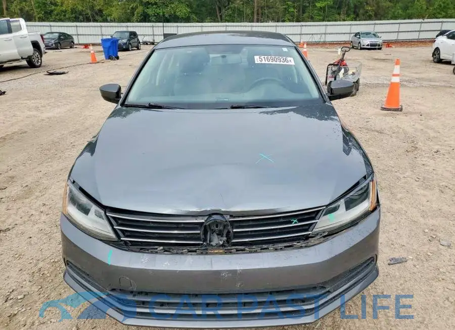 3VW2B7AJ2HM212374# 5