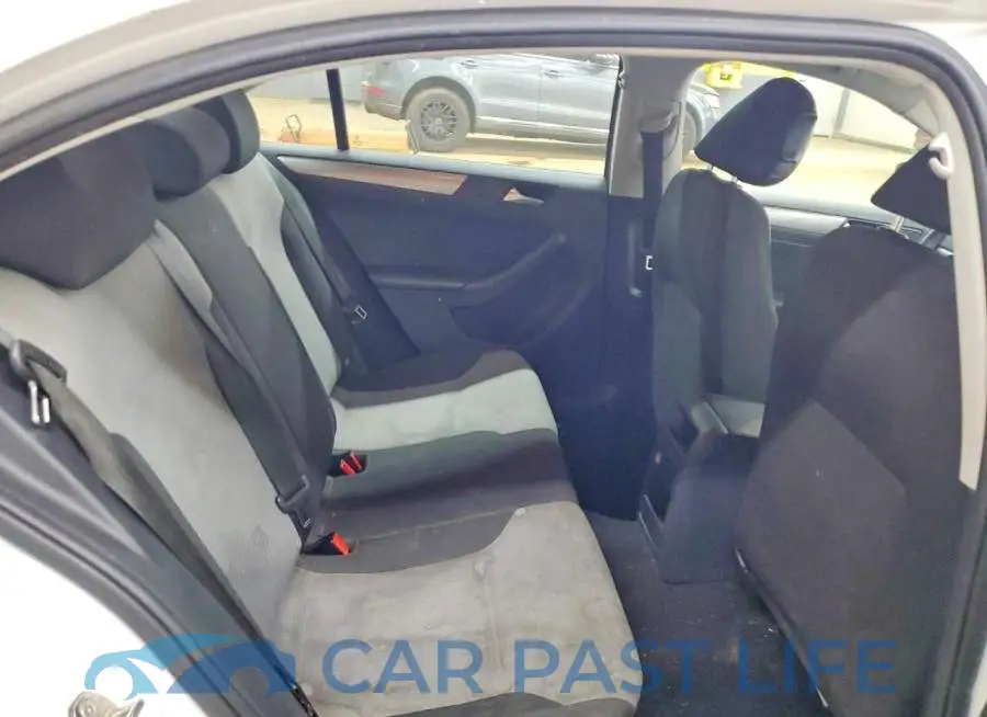 3VW2B7AJ6JM254374# 10