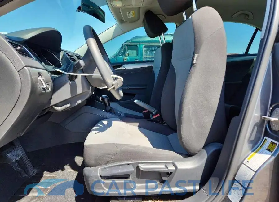 3VW2B7AJ7HM314527# 7