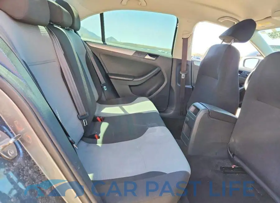 3VW2B7AJ7HM314527# 10