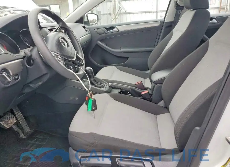 3VW2B7AJ7HM386182# 7