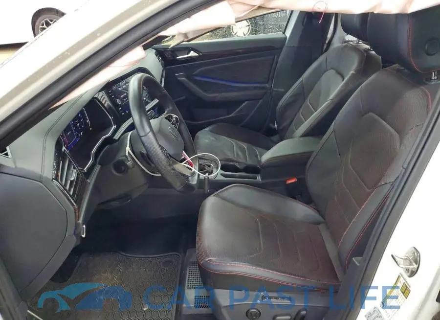 3VW2T7BU5NM001672# 7