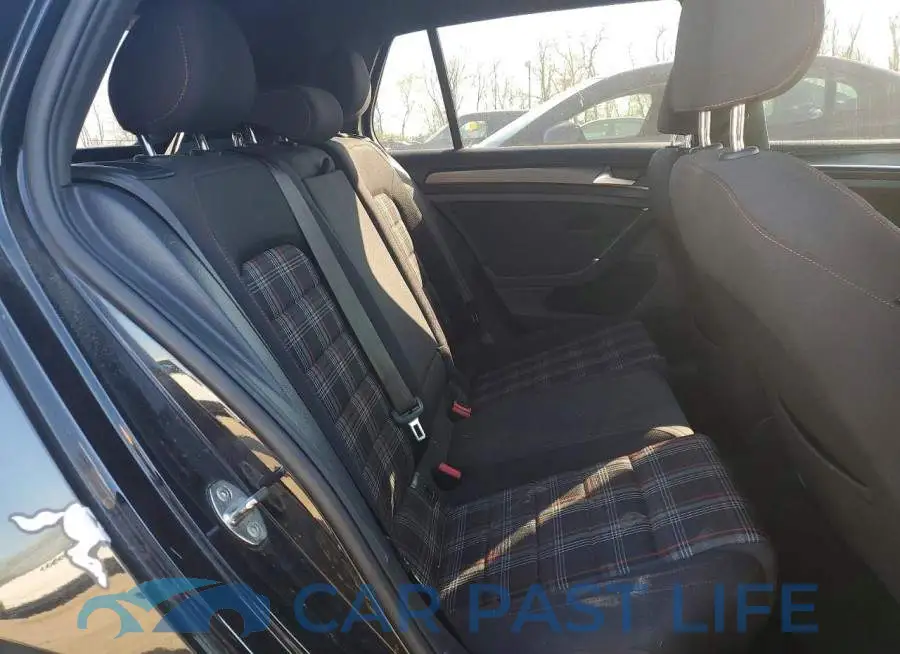 3VW6T7AU8KM018660# 10