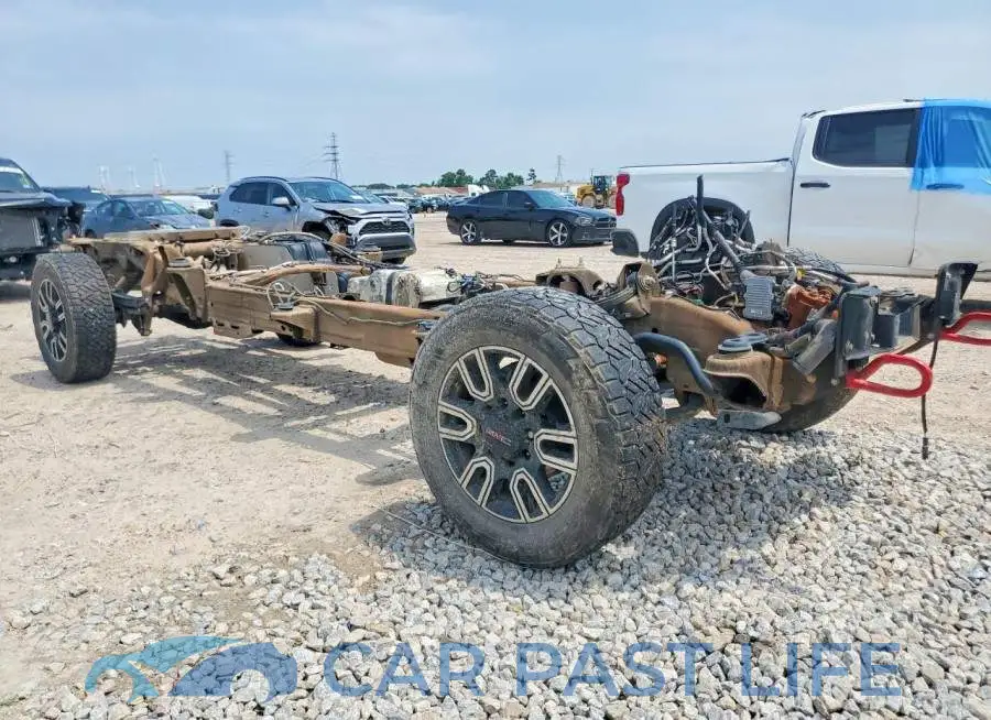 1GT49PEY9NF142737# 4