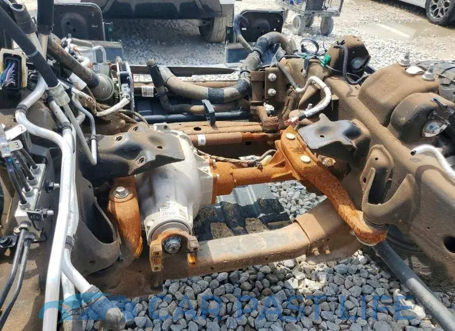 1GT49PEY9NF142737# 9