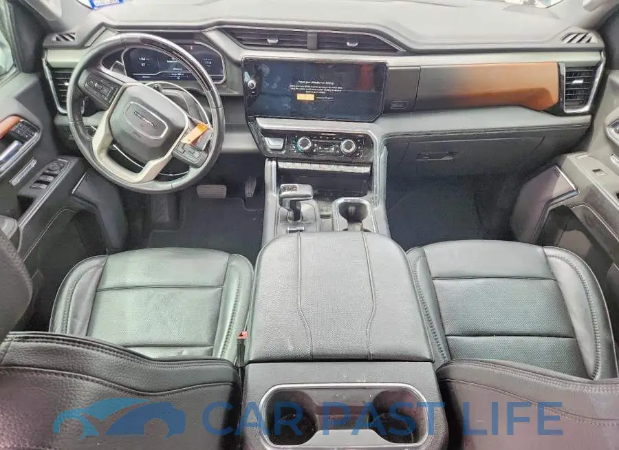1GTUUGE84PZ256208# 8