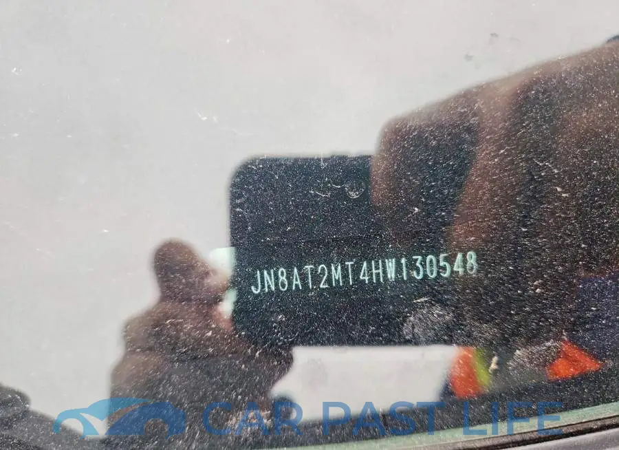 JN8AT2MT4HW130548# 13