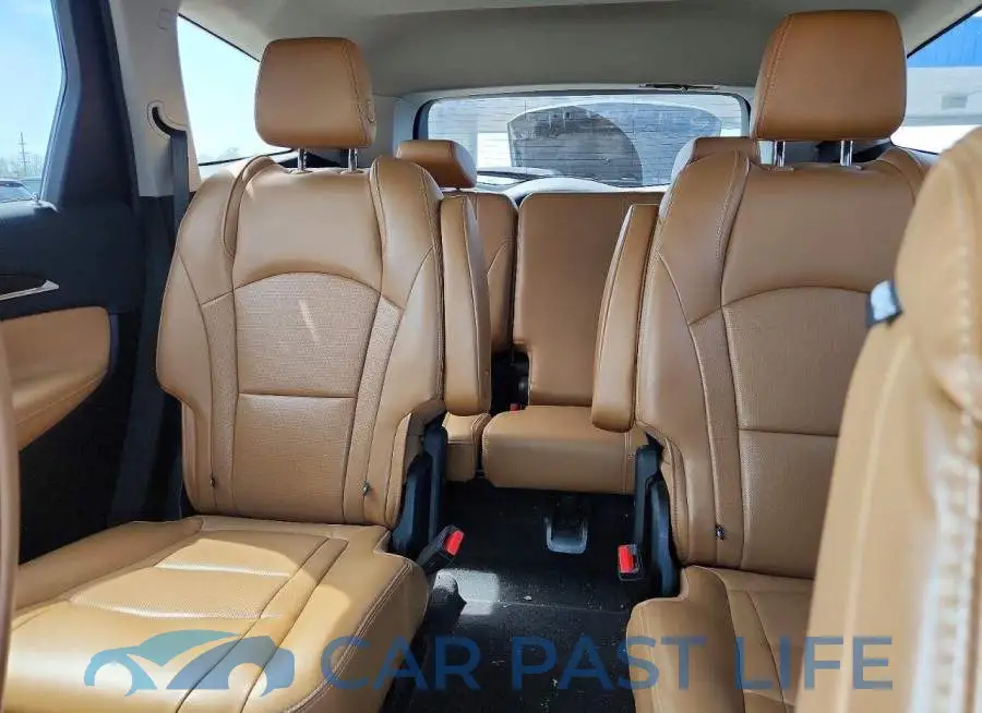 5GAEVAKW2JJ157878# 10